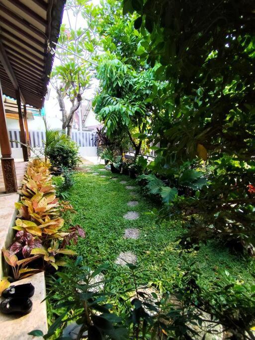 Niki Mawon Homestay Kejayan Extérieur photo